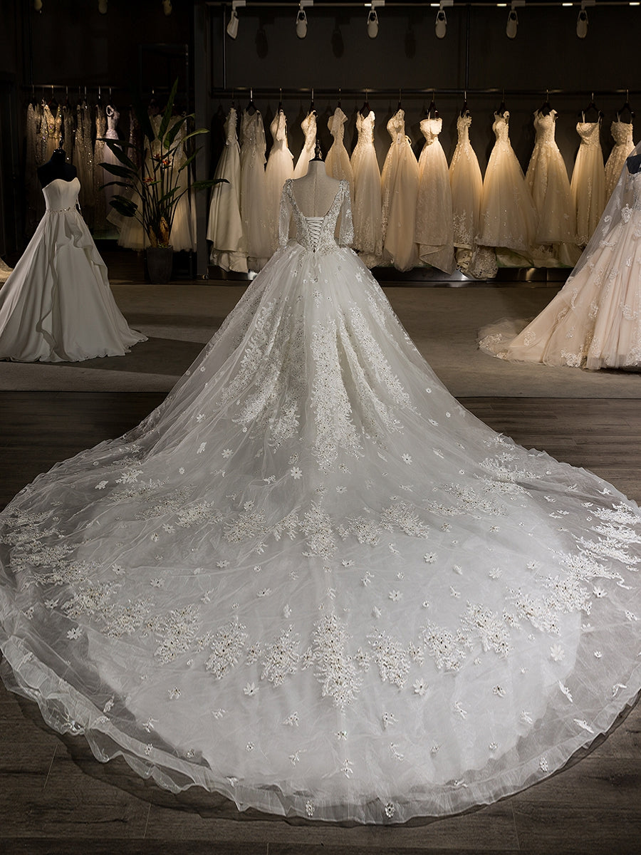 Luxuoso Decote Em V Meia Manga Tule Aplique com Miçangas Trem Catedral Vestidos de Casamento