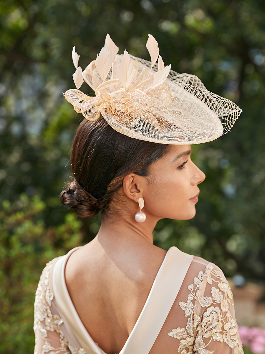 Fascinadores Elegantes em Tule com Penas