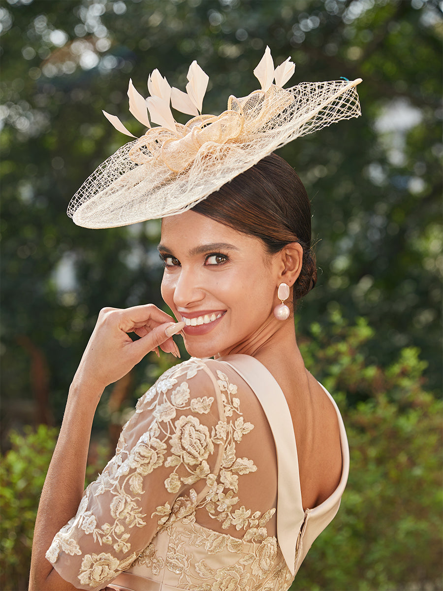 Fascinadores Elegantes em Tule com Penas