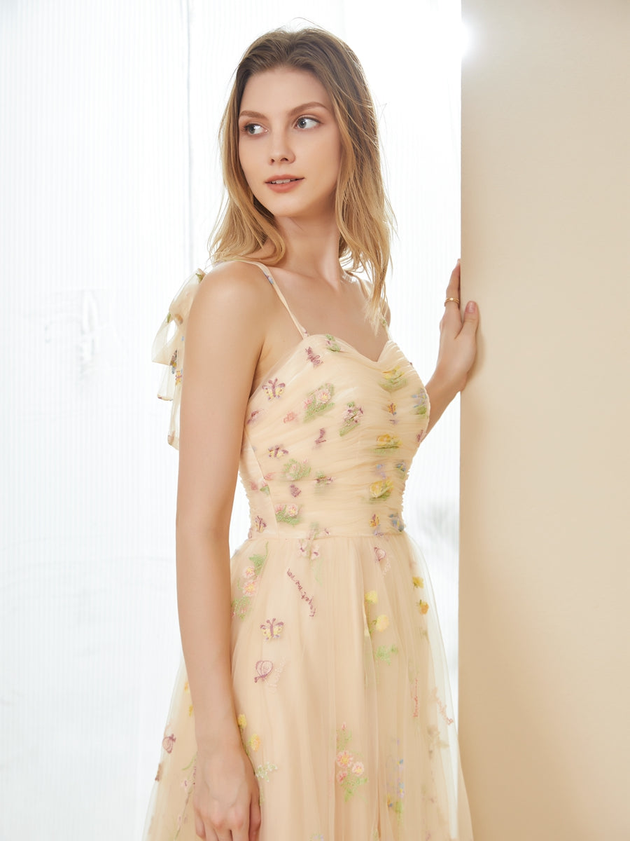 Vestidos de Baile Longos Bordados de Tule Retrô Linha A com Alças Finas
