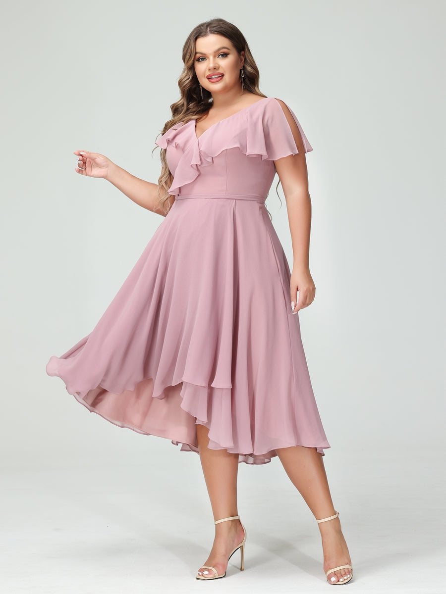 Princesa/Formato A Decote Em V Manga Curta Chiffon Babados Alto/Baixo Plus Size Vestidos de Dama de Honra com Bolsos
