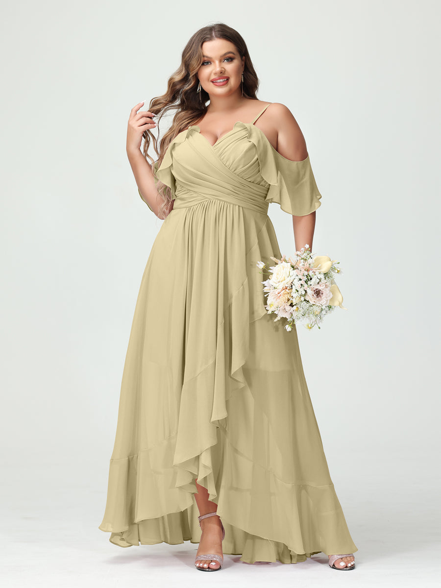 Princesa/Formato A Decote Em V Manga Curta Chiffon Folhos Assimétrico Plus Size Vestidos de Madrinha