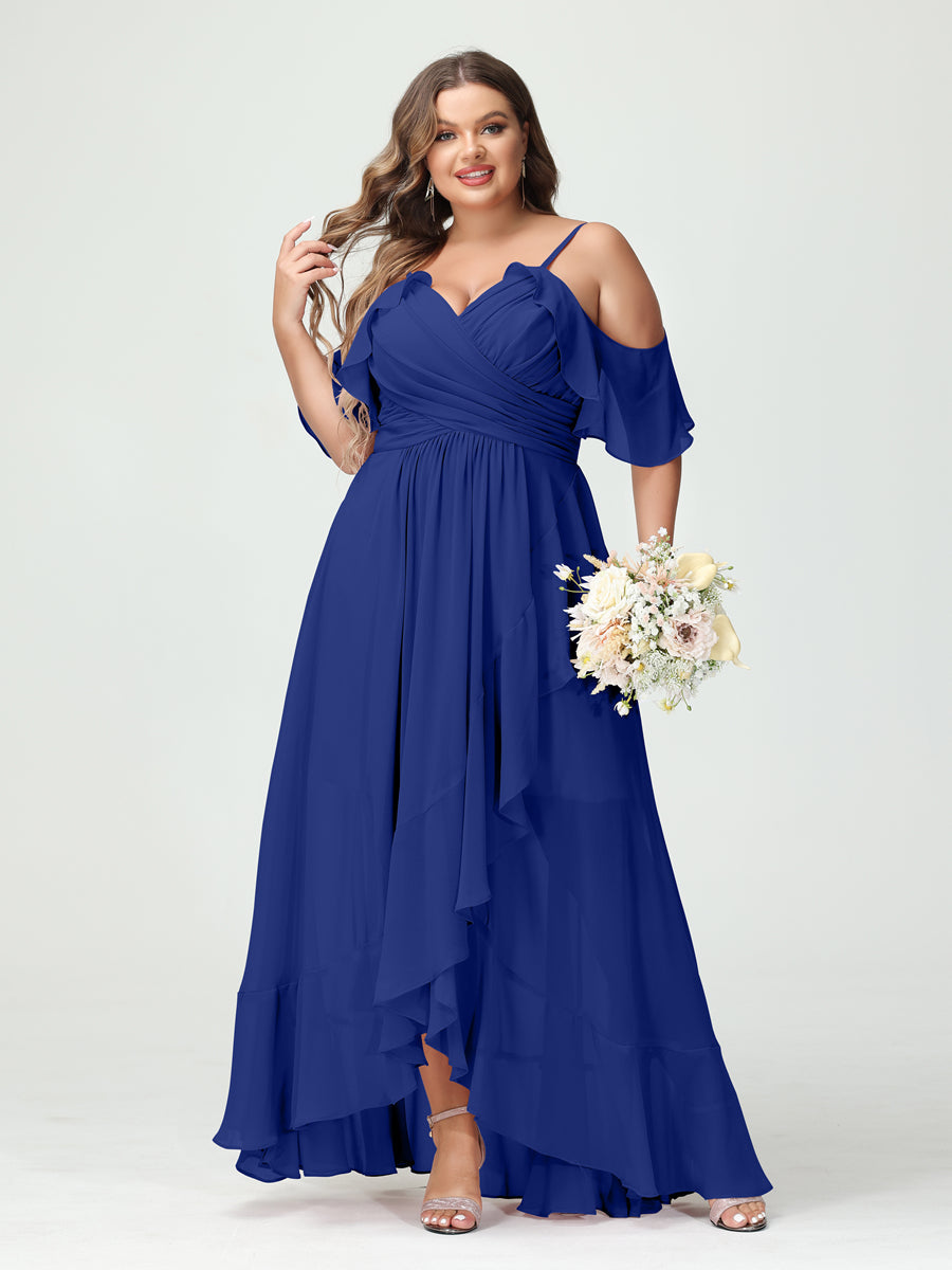 Princesa/Formato A Decote Em V Manga Curta Chiffon Folhos Assimétrico Plus Size Vestidos de Madrinha