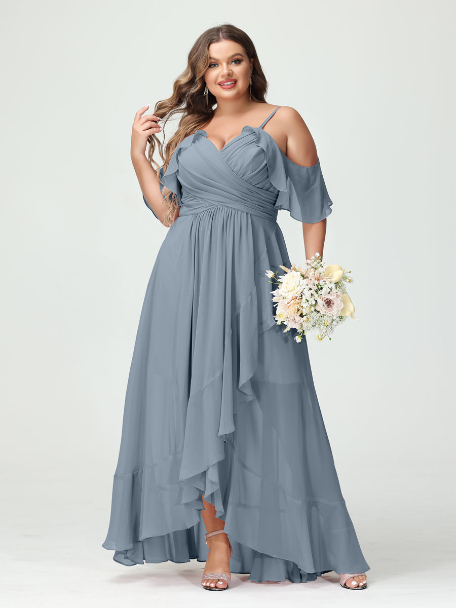 Princesa/Formato A Decote Em V Manga Curta Chiffon Folhos Assimétrico Plus Size Vestidos de Madrinha
