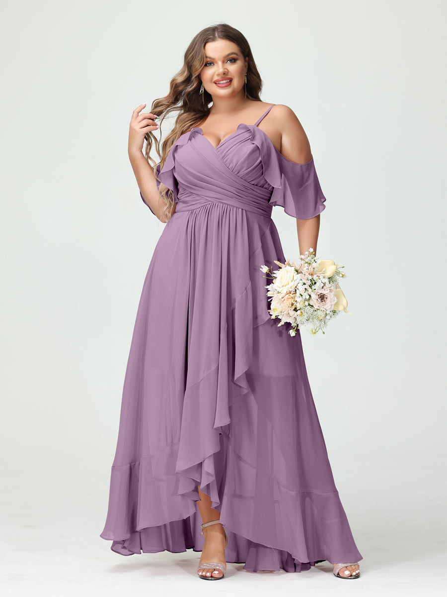 Princesa/Formato A Decote Em V Manga Curta Chiffon Folhos Assimétrico Plus Size Vestidos de Madrinha