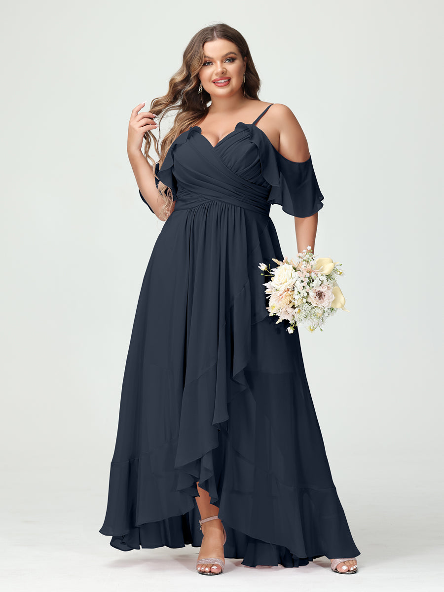 Princesa/Formato A Decote Em V Manga Curta Chiffon Folhos Assimétrico Plus Size Vestidos de Madrinha