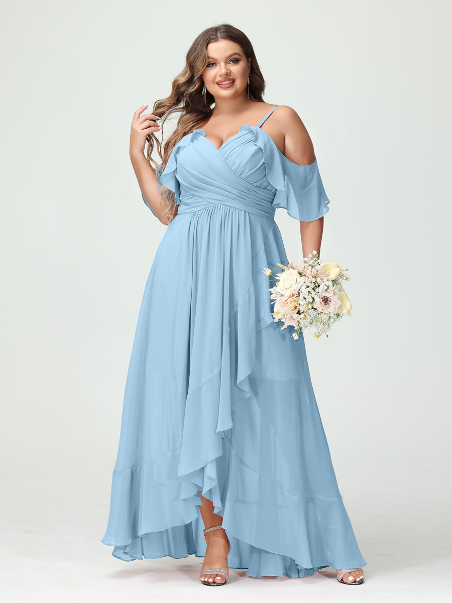 Princesa/Formato A Decote Em V Manga Curta Chiffon Folhos Assimétrico Plus Size Vestidos de Madrinha