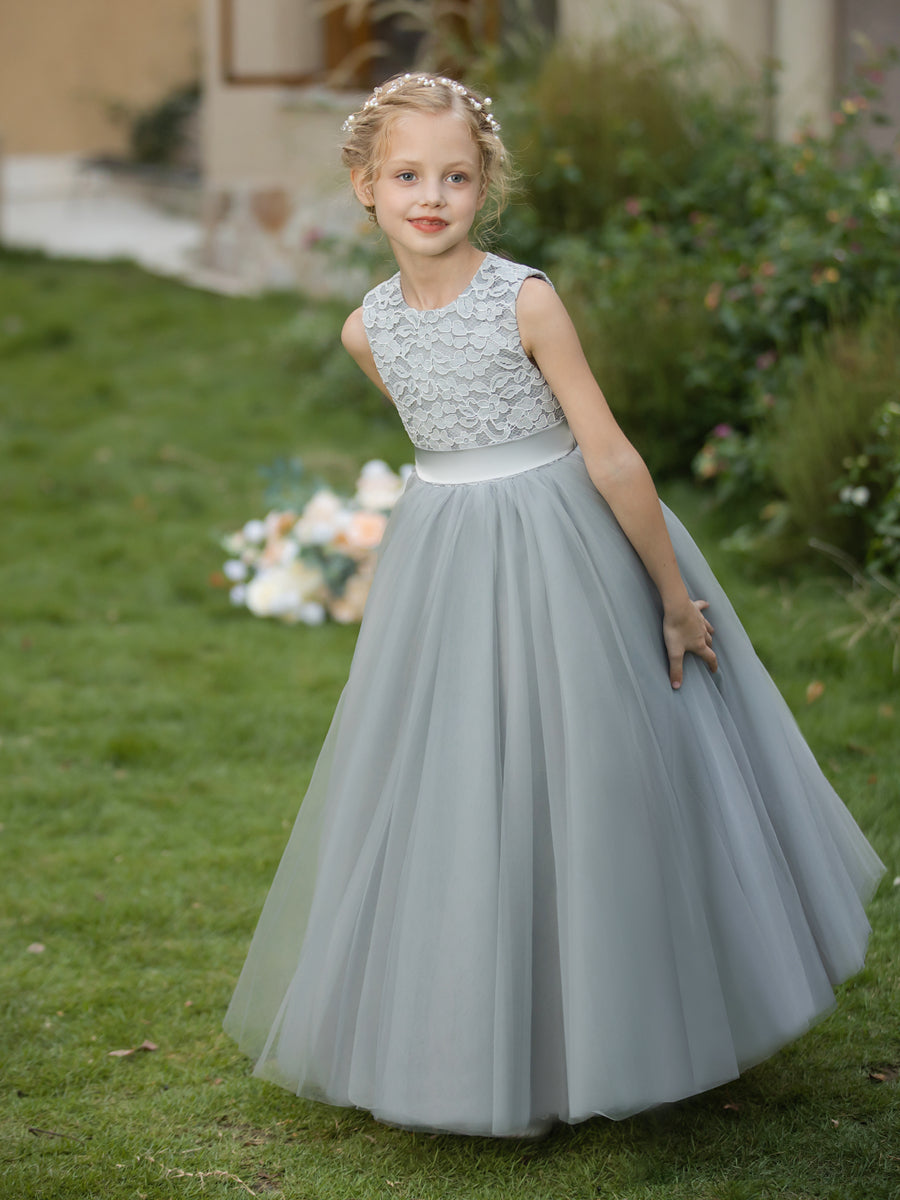 Vestidos de Flor de Tule com Gola Redonda e Apliques e Faixa