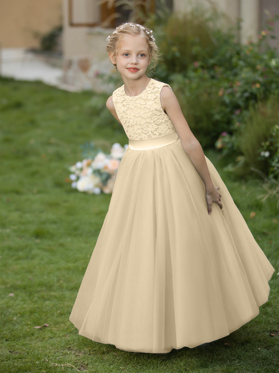 Vestidos de Flor de Tule com Gola Redonda e Apliques e Faixa