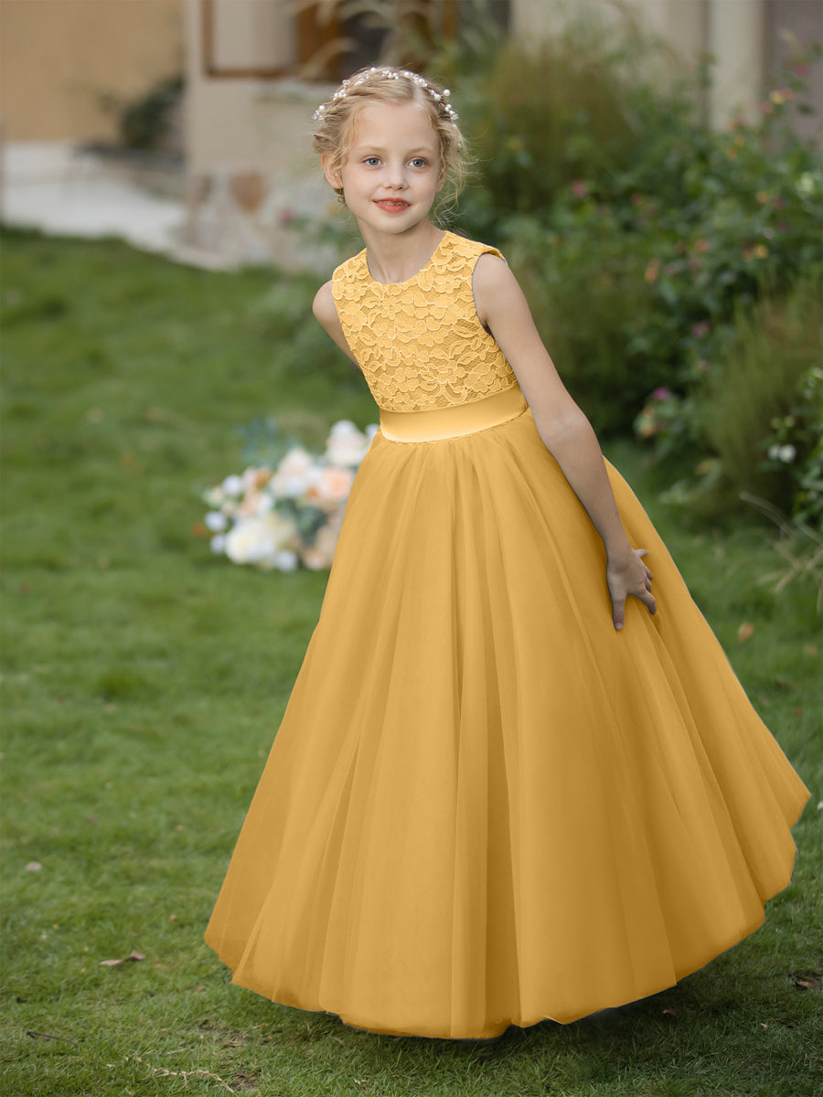 Vestidos de Flor de Tule com Gola Redonda e Apliques e Faixa