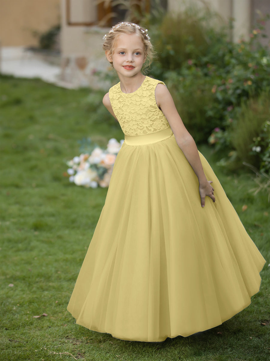 Vestidos de Flor de Tule com Gola Redonda e Apliques e Faixa