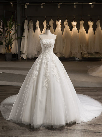 Sem Alças Sem Mangas Tule Bordado com Miçangas Tribunal Trem Vestido de Baile Vestidos de Casamento