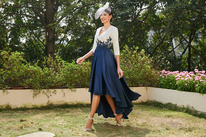 Vestidos Longos de Noite com Mangas Meio Comprimento e Gola em V Bordados em Estilo A-Line/Princesa