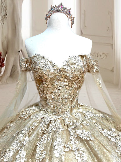 Vestidos de Quinceanera de Baile com Ombros Descobertos e Aplicações