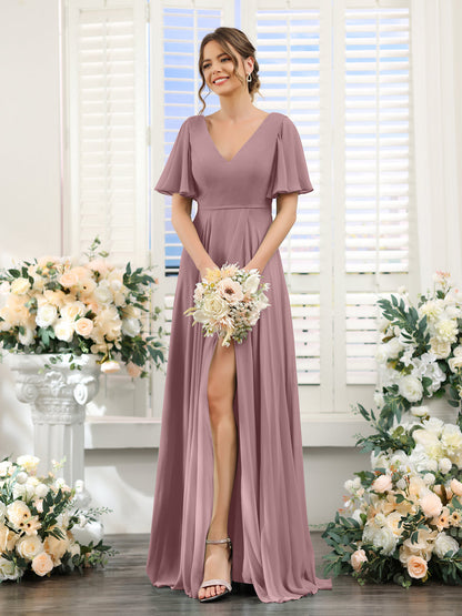 Vestidos de Dama de Honra Em Chiffon com Decote Em V e Mangas Curtas com Babados Laterais Divididos