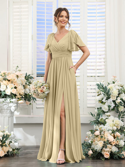 Vestidos de Dama de Honra Evasê com Decote Em V e Mangas Curtas Em Chiffon Dividido com Bolsos