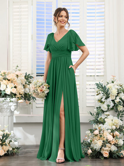 Vestidos de Dama de Honra Evasê com Decote Em V e Mangas Curtas Em Chiffon Dividido com Bolsos