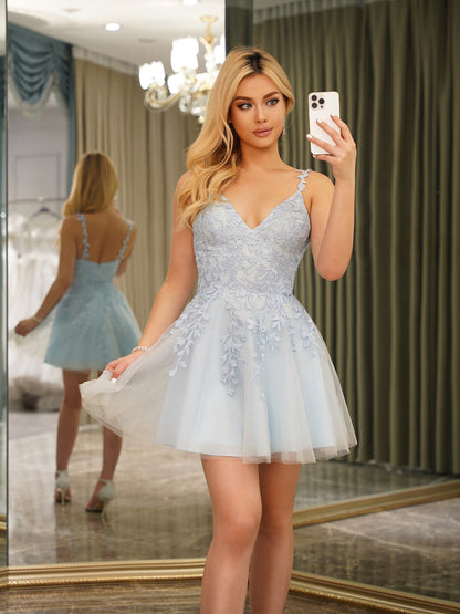 Vestidos Curtos Sem Mangas com Decote Em V Evasê e Apliques
