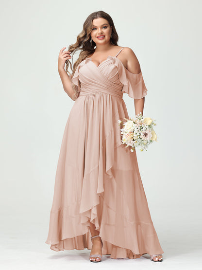 Princesa/Formato A Decote Em V Manga Curta Chiffon Folhos Assimétrico Plus Size Vestidos de Madrinha