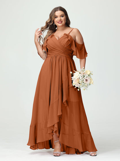 Princesa/Formato A Decote Em V Manga Curta Chiffon Folhos Assimétrico Plus Size Vestidos de Madrinha