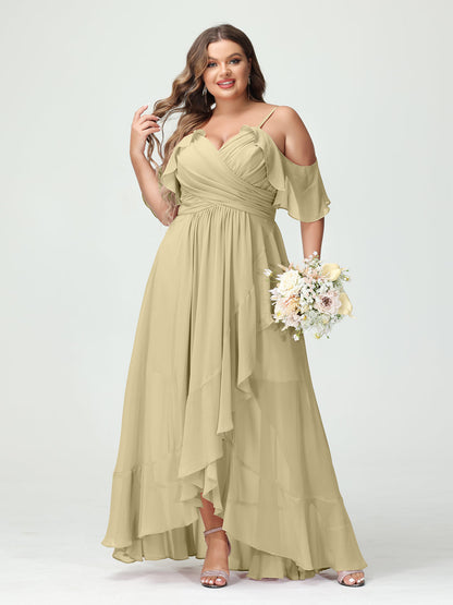 Princesa/Formato A Decote Em V Manga Curta Chiffon Folhos Assimétrico Plus Size Vestidos de Madrinha