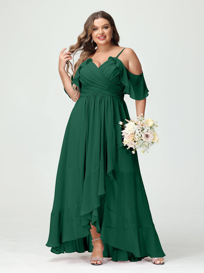 Princesa/Formato A Decote Em V Manga Curta Chiffon Folhos Assimétrico Plus Size Vestidos de Madrinha