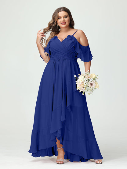 Princesa/Formato A Decote Em V Manga Curta Chiffon Folhos Assimétrico Plus Size Vestidos de Madrinha