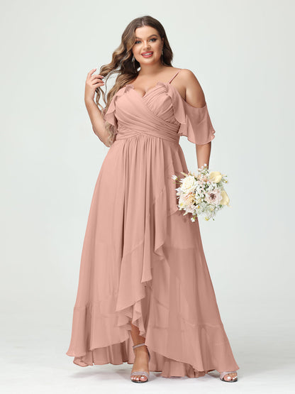 Princesa/Formato A Decote Em V Manga Curta Chiffon Folhos Assimétrico Plus Size Vestidos de Madrinha