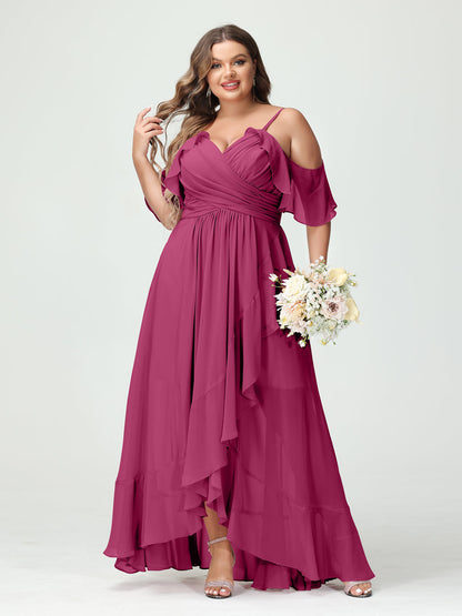 Princesa/Formato A Decote Em V Manga Curta Chiffon Folhos Assimétrico Plus Size Vestidos de Madrinha