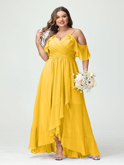 Princesa/Formato A Decote Em V Manga Curta Chiffon Folhos Assimétrico Plus Size Vestidos de Madrinha