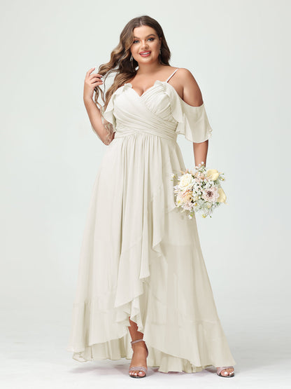 Princesa/Formato A Decote Em V Manga Curta Chiffon Folhos Assimétrico Plus Size Vestidos de Madrinha