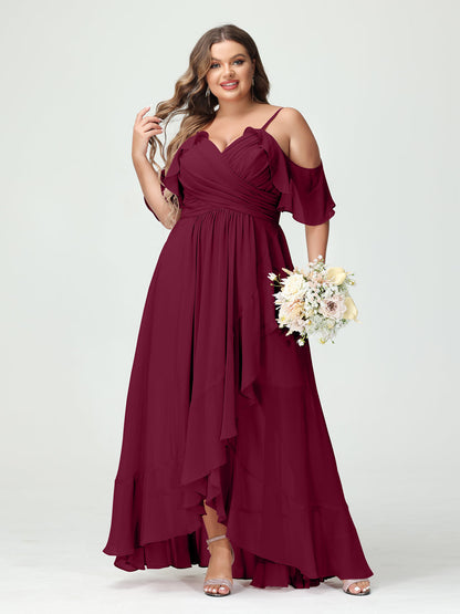 Princesa/Formato A Decote Em V Manga Curta Chiffon Folhos Assimétrico Plus Size Vestidos de Madrinha