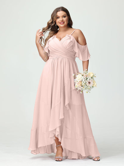 Princesa/Formato A Decote Em V Manga Curta Chiffon Folhos Assimétrico Plus Size Vestidos de Madrinha
