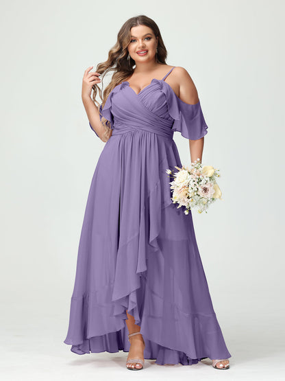 Princesa/Formato A Decote Em V Manga Curta Chiffon Folhos Assimétrico Plus Size Vestidos de Madrinha