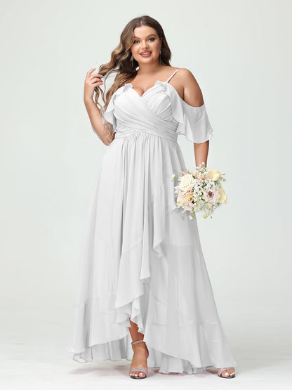 Princesa/Formato A Decote Em V Manga Curta Chiffon Folhos Assimétrico Plus Size Vestidos de Madrinha