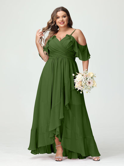 Princesa/Formato A Decote Em V Manga Curta Chiffon Folhos Assimétrico Plus Size Vestidos de Madrinha