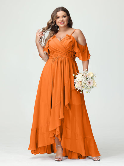 Princesa/Formato A Decote Em V Manga Curta Chiffon Folhos Assimétrico Plus Size Vestidos de Madrinha