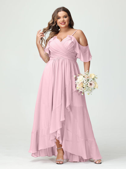 Princesa/Formato A Decote Em V Manga Curta Chiffon Folhos Assimétrico Plus Size Vestidos de Madrinha