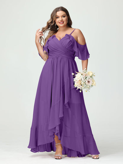 Princesa/Formato A Decote Em V Manga Curta Chiffon Folhos Assimétrico Plus Size Vestidos de Madrinha