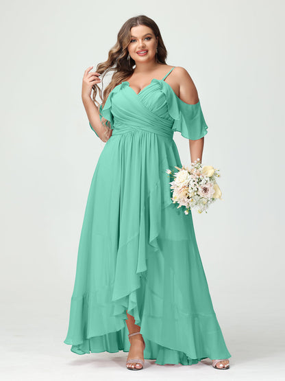 Princesa/Formato A Decote Em V Manga Curta Chiffon Folhos Assimétrico Plus Size Vestidos de Madrinha