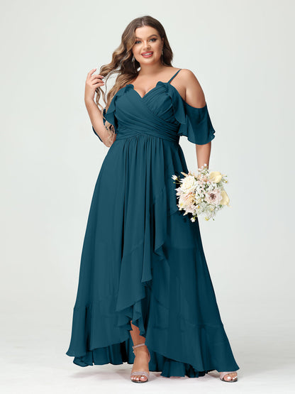 Princesa/Formato A Decote Em V Manga Curta Chiffon Folhos Assimétrico Plus Size Vestidos de Madrinha