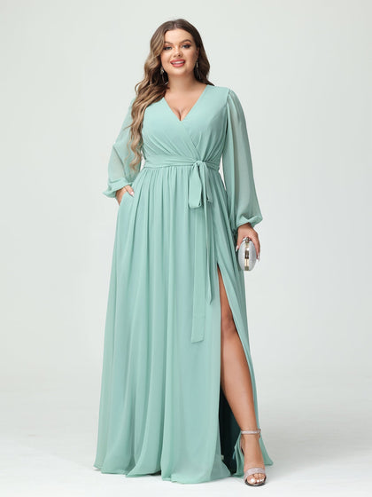 Princesa/Formato A Decote Em V Manga Comprida Chiffon Vestidos de Dama de Honra Plus Size com Bolsos