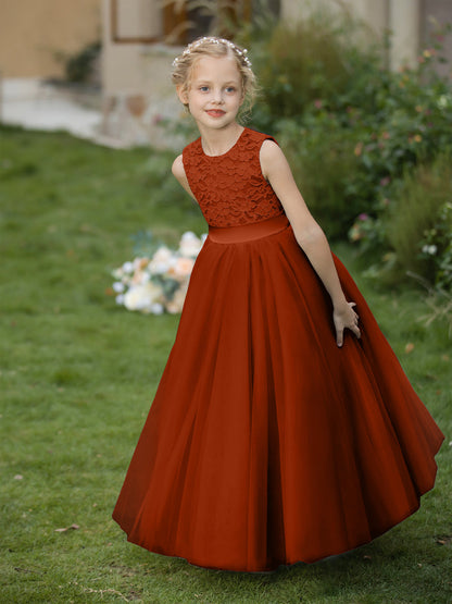 Vestidos de Flor de Tule com Gola Redonda e Apliques e Faixa
