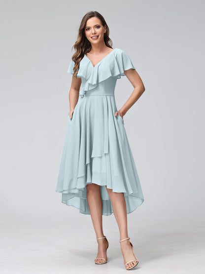 Vestidos de Dama de Honra Assimétricos de Chiffon com Decote Em V e Mangas Curtas com Bolsos