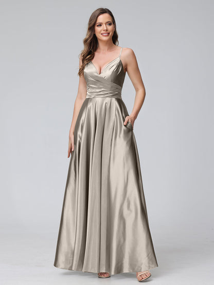 Vestidos de Dama de Honra Longos de Cetim de Seda Sem Mangas com Bolsos e Laterais Divididas