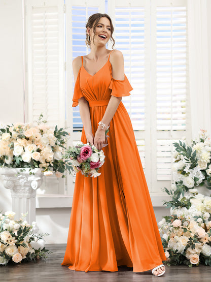Vestidos de Dama de Honra Em Chiffon Linha A com Alças Finas e Franzidos Laterais Divididas Até O Chão