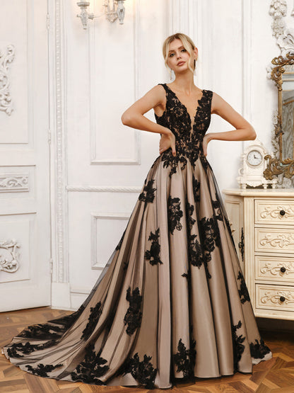 Vestidos de Noiva Longos de Tule Sem Mangas com Decote Em A Evasê e Apliques