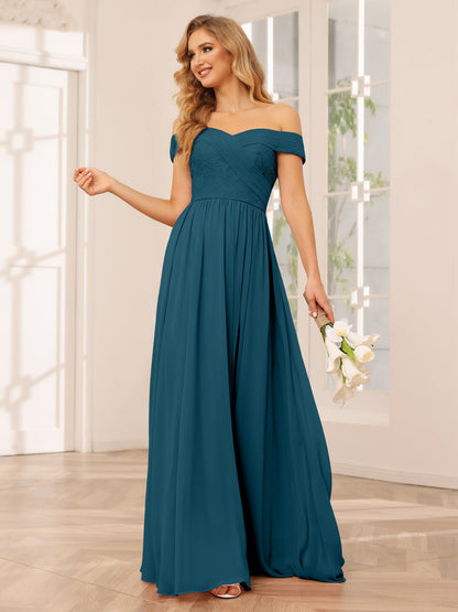 Vestidos Longos de Dama de Honra com Ombros de Fora Evasê/Princesa com Apliques